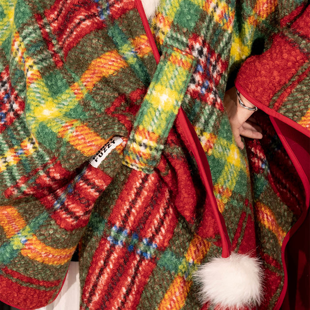 Poncho chaud à carreaux classique pour homme et chien - Compagnons festifs