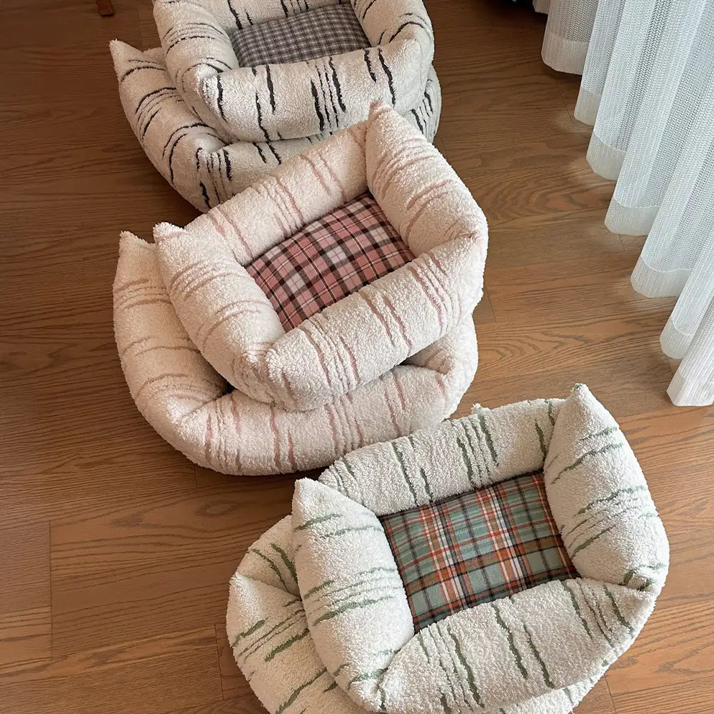 Lit pour chien moderne en plaid épais matelassé carré apaisant