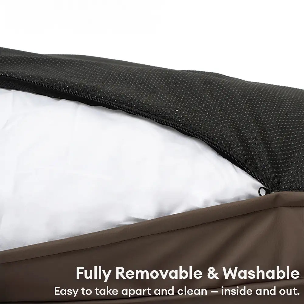 Lit pour chien carré en tissu technologique apaisant imperméable et résistant aux rayures