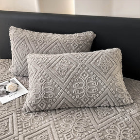 Housse de matelas en velours de lait chaud gaufré de style baroque