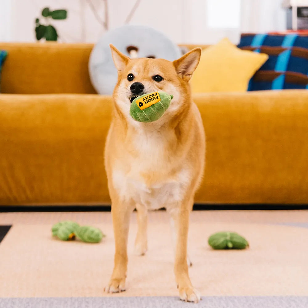 Jouet pour chien en peluche en forme de feuille avec couineur - Funnyfuzzy SnugNest