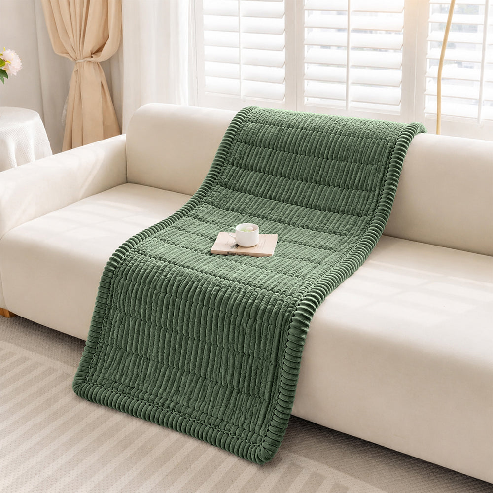 Tapis pour animaux en flanelle douce imperméable, respirant, anti-dérapant pour canapé.