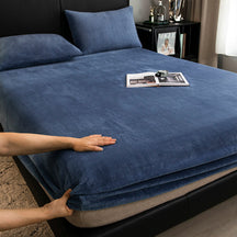 Housse de matelas en velours de lait uni