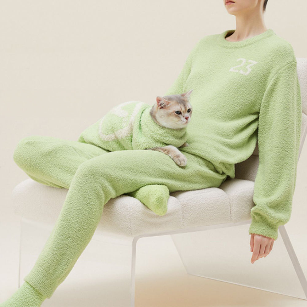 Ensemble de Loungewear Peluche Bouclée Tricoté Confortable pour Animaux et Propriétaires