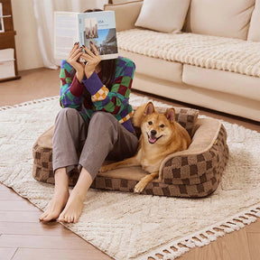 Lit orthopédique pour chien en peluche à motifs checkered – CloudNooki