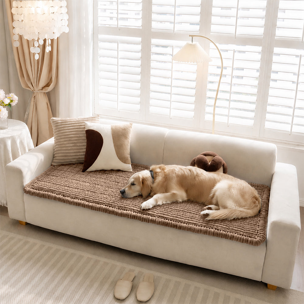Tapis pour animaux en flanelle douce imperméable, respirant, anti-dérapant pour canapé.