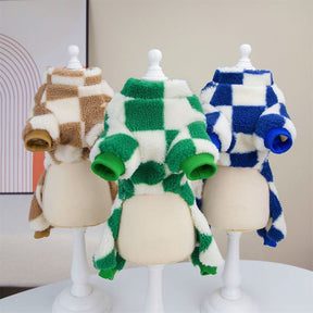 Veste en polaire à carreaux pour chien – Style audacieux et chaleur pour les promenades d'hiver