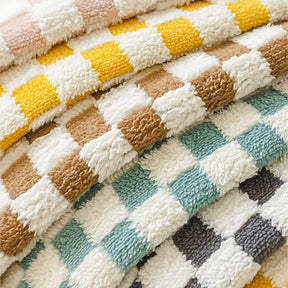 Housse de canapé en peluche à damier classique, confortable, résistante aux rayures et antidérapante.