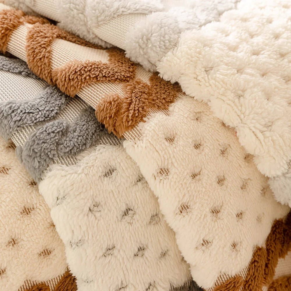 Housse de canapé en peluche confortable, douce pour la peau, antidérapante.