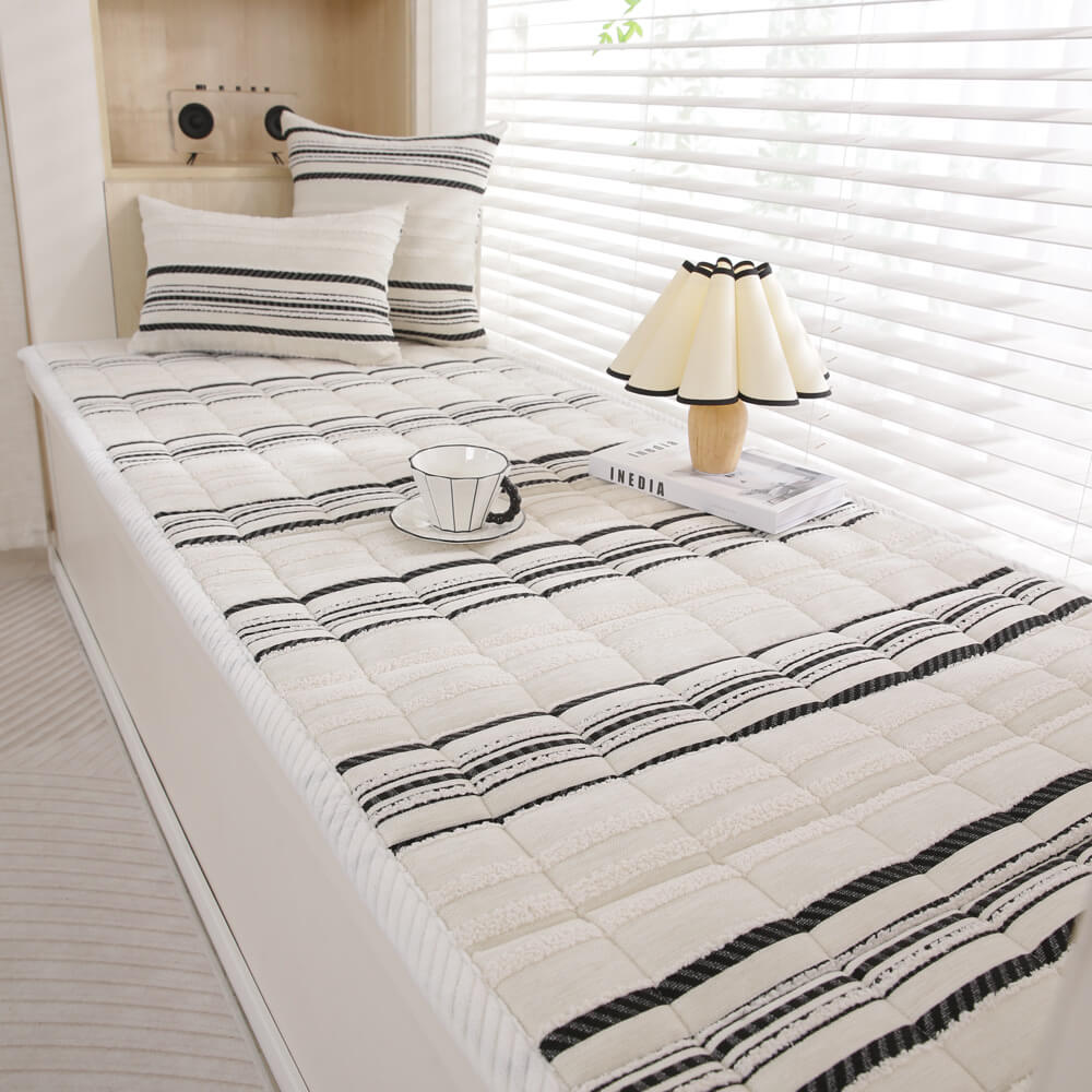 Housse de canapé antidérapante en peluche rayée en chenille avec matelas confortable pour animaux