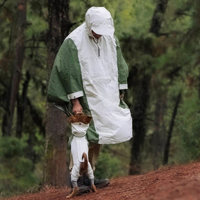 Imperméable à capuche à col roulé léger et imperméable à quatre pattes avec cordon de serrage réfléchissant pour chien et propriétaire