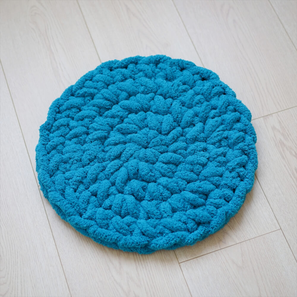 Tapis rond doux en tricot épais fait main pour animaux