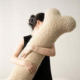 Coussin os en peluche doux et confortable pour canapé