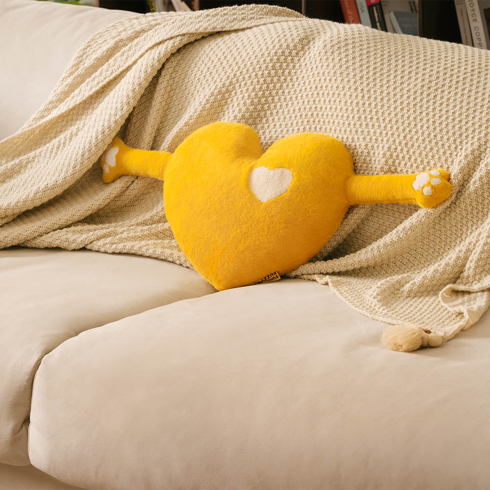 Coussin en peluche FUNNYFUZZY - Hug Heart