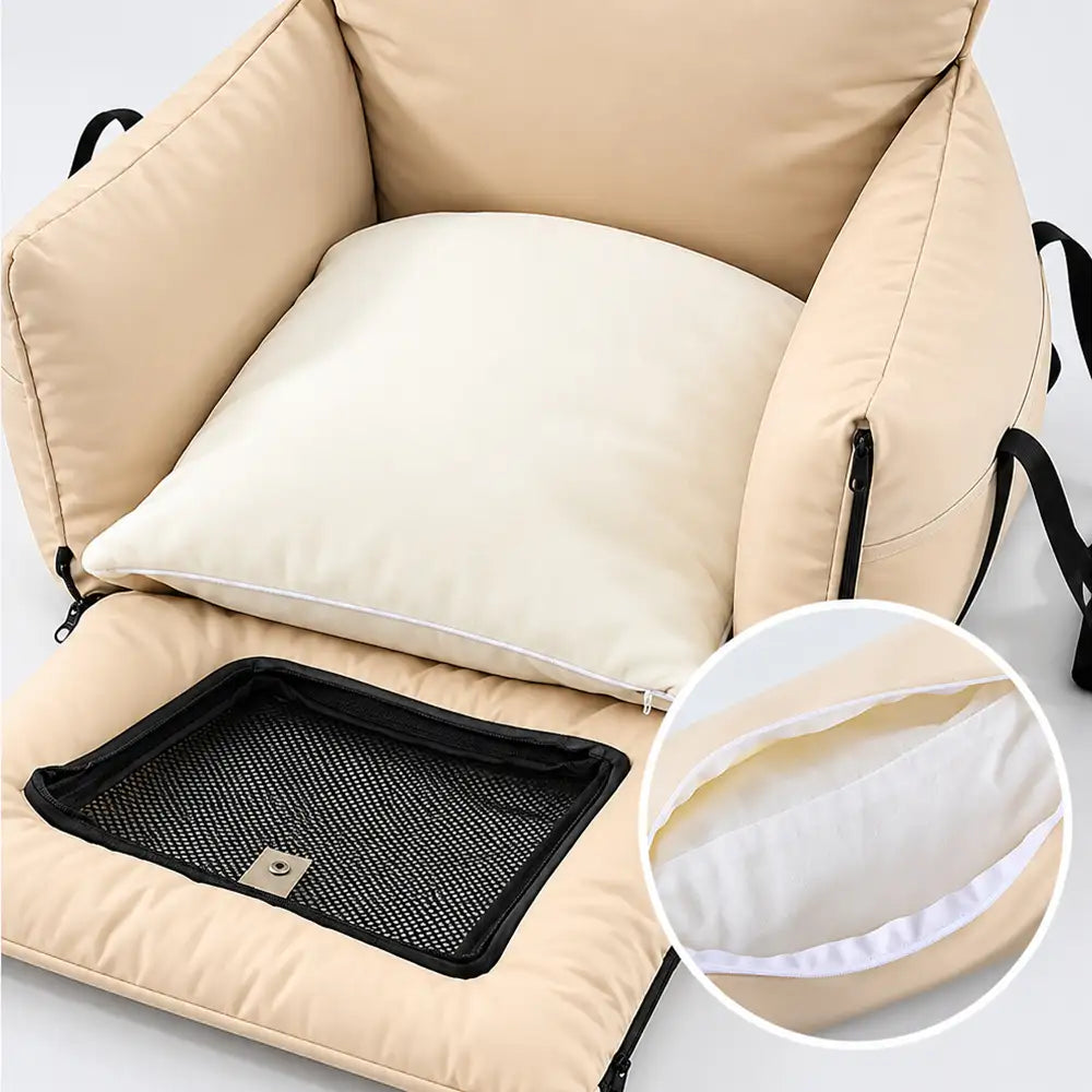 Litière pour chien en faux cuir étanche et extensible avec fenêtre en maille visible.