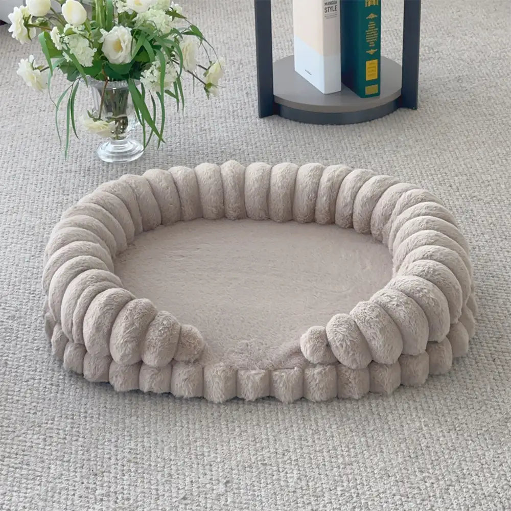 Lit oval pour chien en peluche épaisse réconfortante et chaleureuse