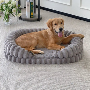 Lit oval pour chien en peluche épaisse réconfortante et chaleureuse