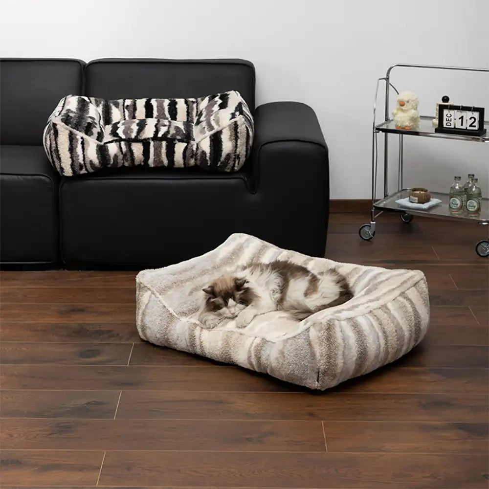 Lit pour chien large en fausse laine d’agneau artistique chaud résistant aux griffures et confortable pour un sommeil profond