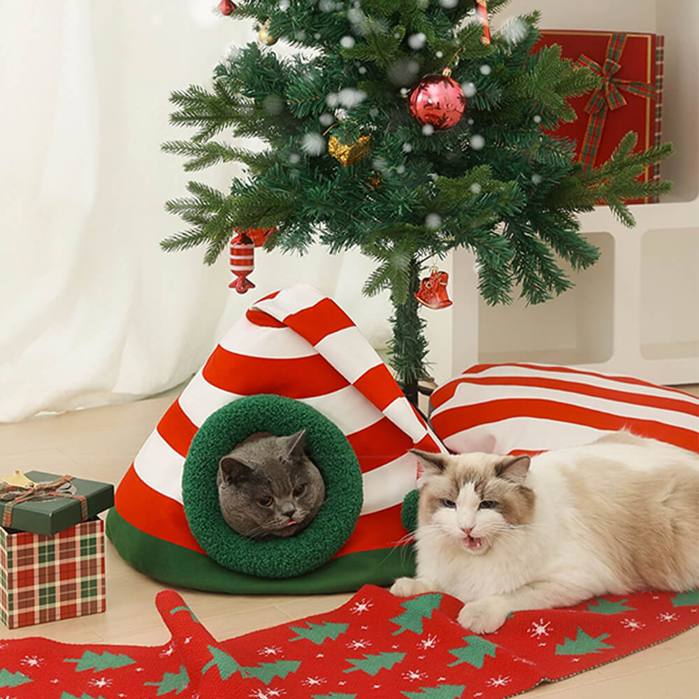 Lit pour chat semi-fermé et chaud avec bonnet de Noël classique