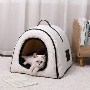 Caverne pour chat enveloppante et résistante à l'eau, lit pour chien au sommeil profond, lavable et confortable.