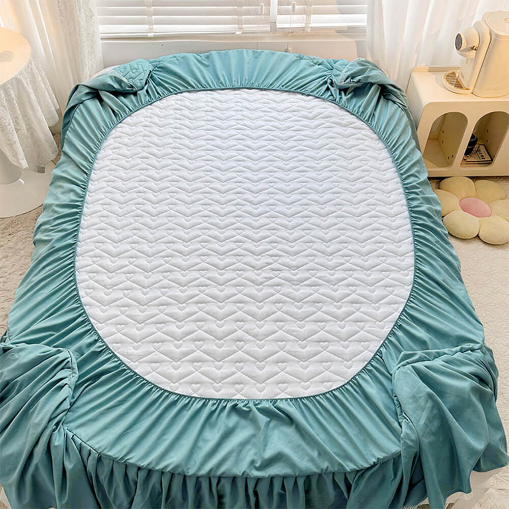 Housse de matelas ajustée matelassée à fleurs fraîches avec dentelle et jupe protectrice