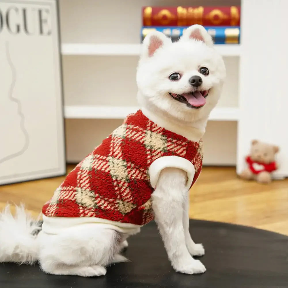 Pull pour chien en peluche confortable et chaud à carreaux, adapté à toutes les races de chiens.