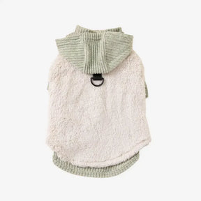 Ensemble pour chien en deux pièces : manteau en peluche et pull à col roulé assorti.