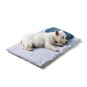Tapis pour chien rafraîchissant en soie de glace rayée, antidérapant, avec coussin.