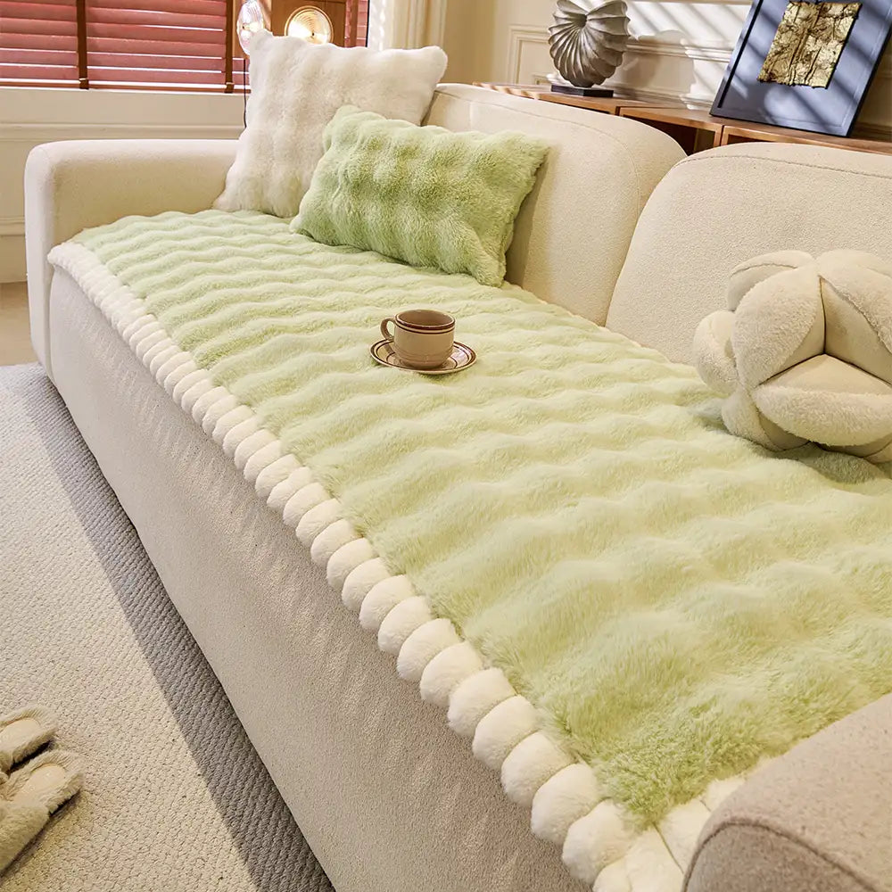 Couvre-canapé en peluche douce en faux lapin, épais, respectueux de la peau et antidérapant.