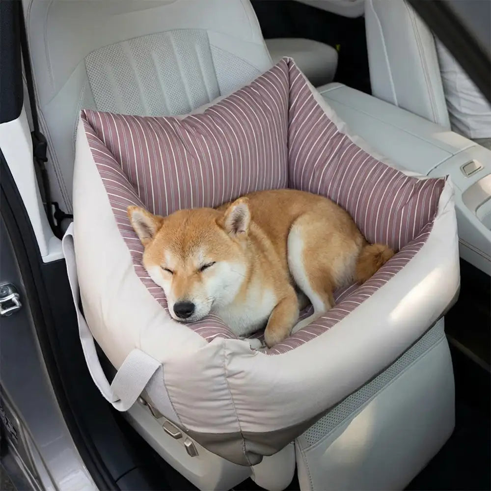 Lit de voiture pour chien semi-fermé, résistant à l'eau et sécurisé pour les voyages.