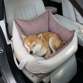 Lit de voiture pour chien semi-fermé, résistant à l'eau et sécurisé pour les voyages.