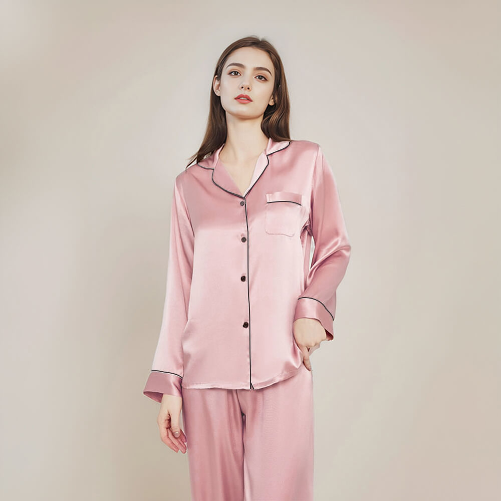 Pyjama fin et confortable anti-poils assorti pour chien et propriétaire
