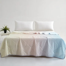 Couverture en soie glacée à effet froid double face avec un motif dégradé, douce pour la peau.