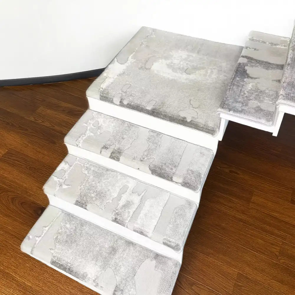 Tapis d'escalier en marbre épais et doux à bords arrondis, antidérapants.