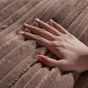 Housse de canapé en peluche douce antidérapante rayures asymétriques modernes