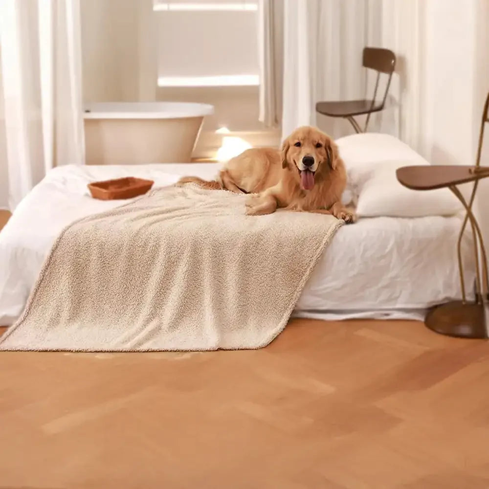 Couverture pour animaux en polaire confortable, chaude et multifonctionnelle.