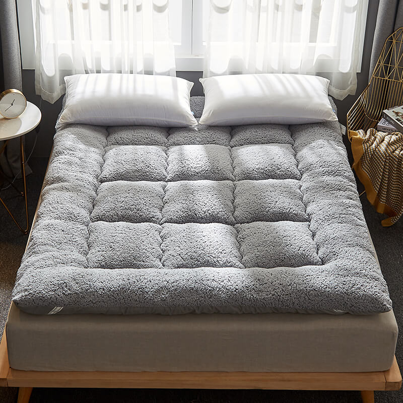 Grand Surmatelas Douillet en Laine d'Agneau pour Animaux et Humains