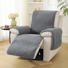 Housse de fauteuil inclinable en fausse fourrure sherpa épaisse et douce avec des sangles élastiques.
