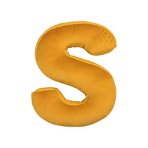 Coussin en velours en forme de lettre câlin