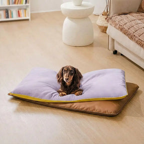 Tapis pour chien double face, imperméable, résistant aux rayures et lavable.