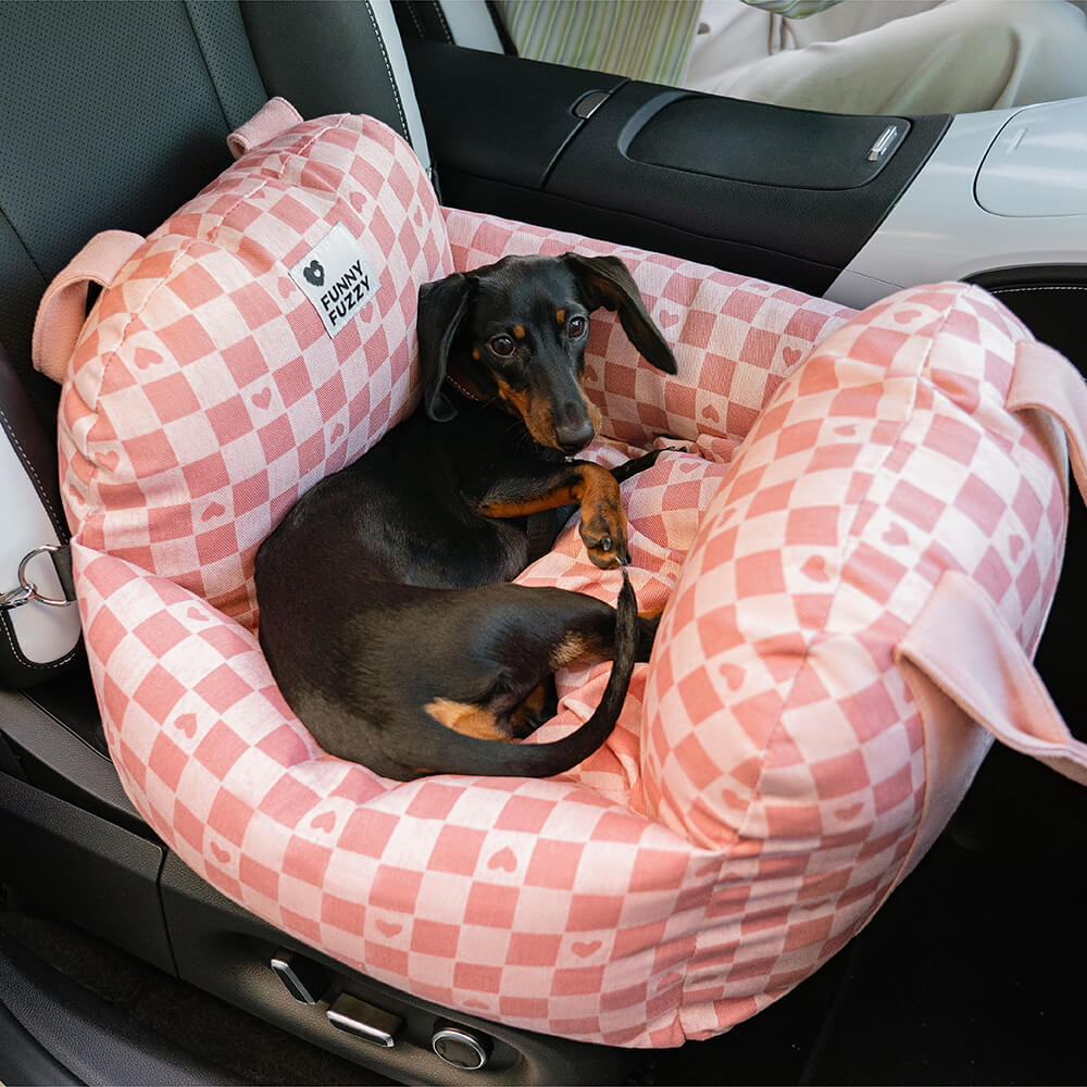 Siège de voiture pour chien à damier vintage et cœur