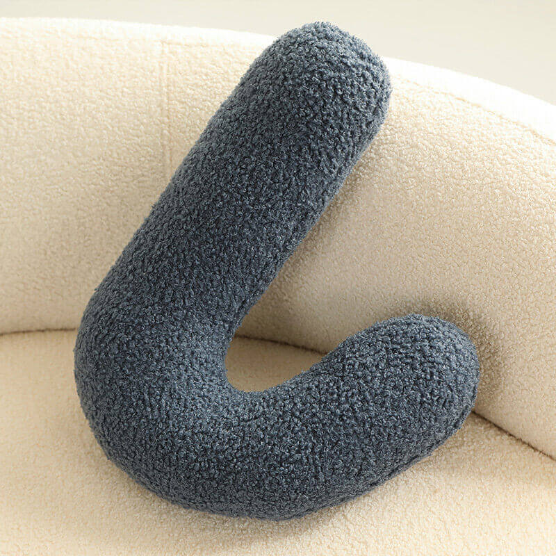 Coussin de canapé mignon à forme géométrique tordue