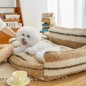 Canapé-lit en peluche pour chien et chat pour les vacances paresseuses